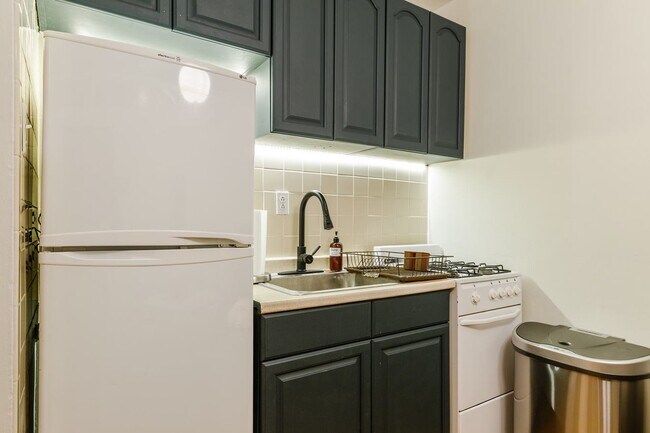 Building Photo - 237 East 33rd Street