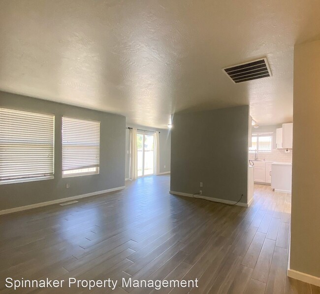 Foto del edificio - 3 br, 2 bath House - 5623 Mount Baker Stre...