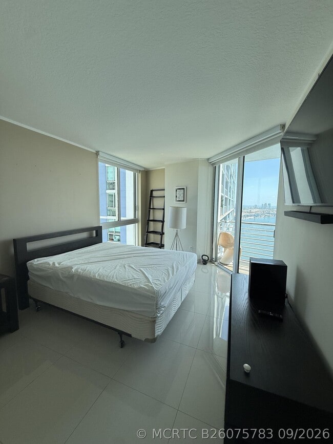 Building Photo - 325 S Biscayne Blvd