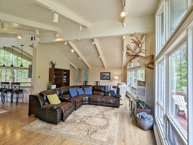 Building Photo - 268