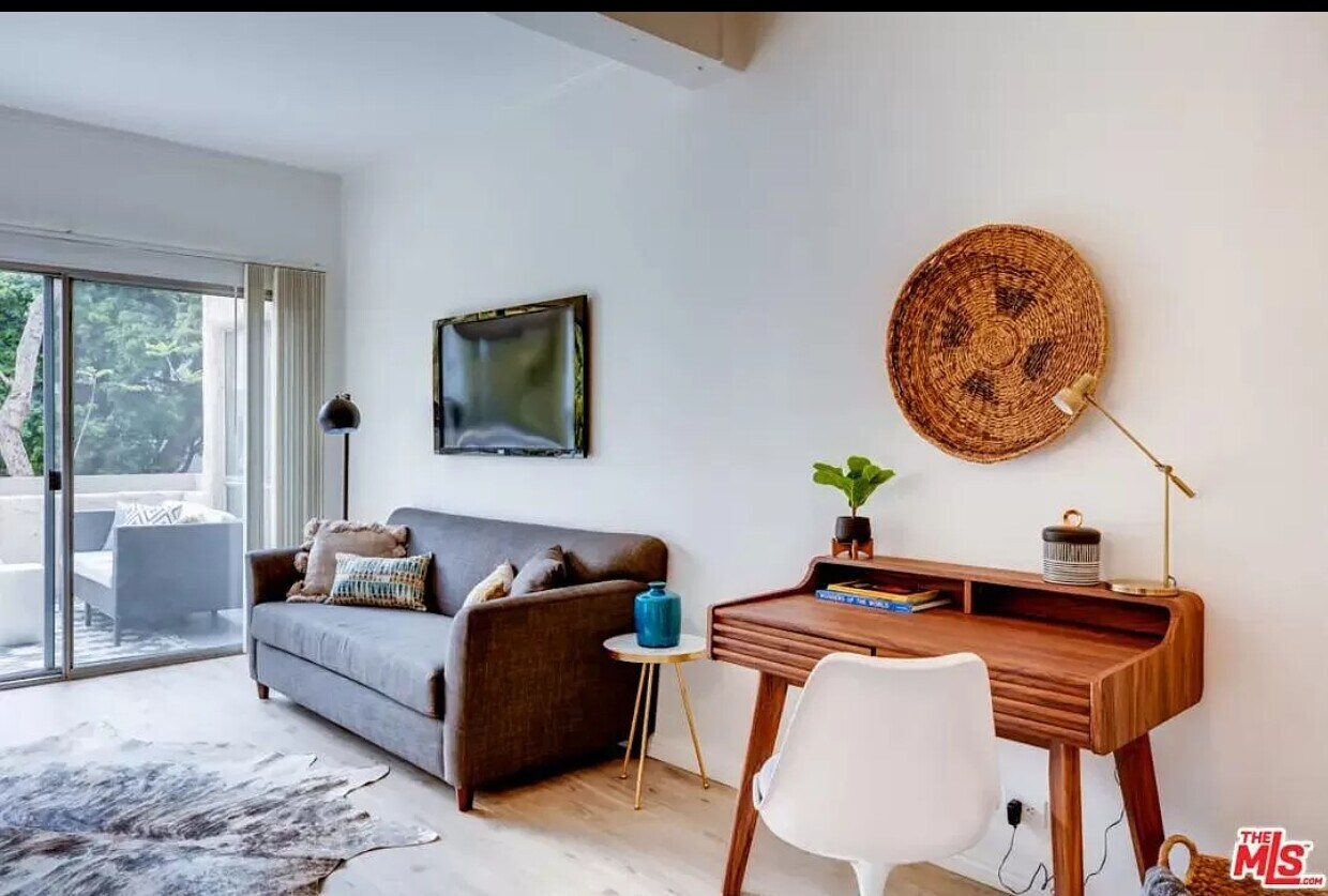 Foto principal - 1440 Veteran Ave