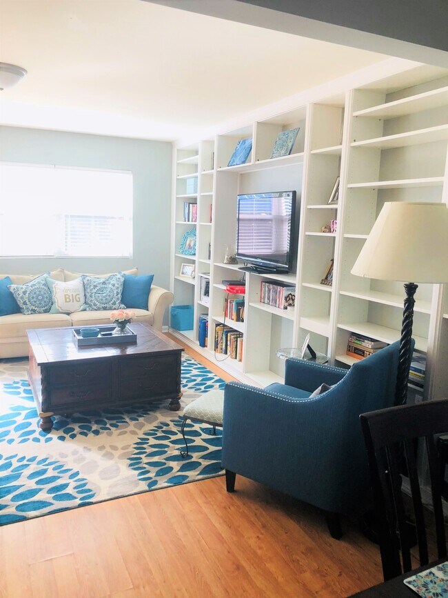 17 Amherst St Unit 5, Charleston, SC 29403 Apartments in Charleston