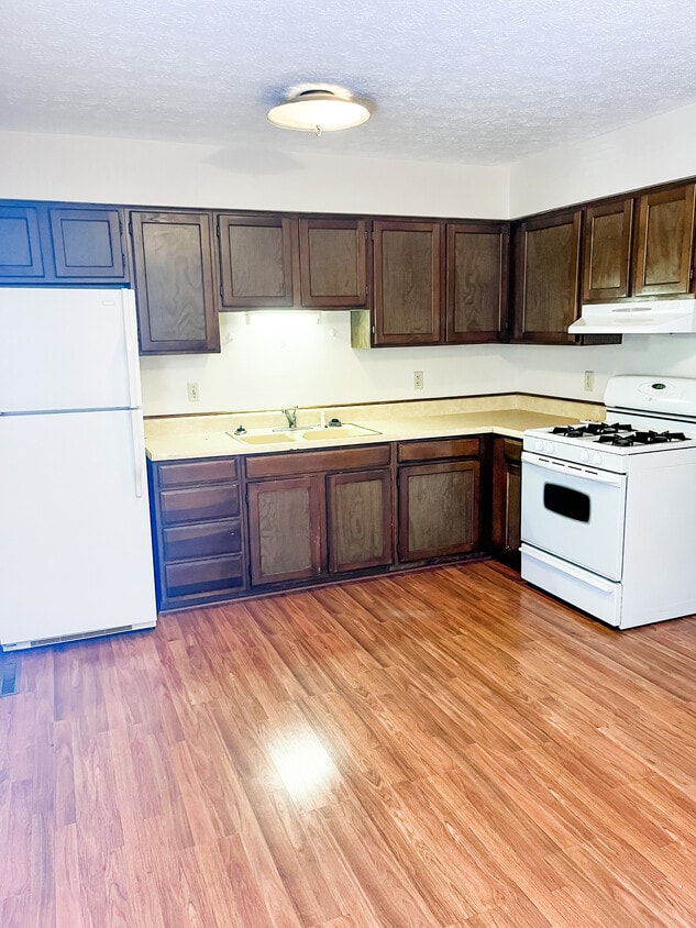 Kitchen - 5229 Rule Rd