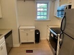 Kitchen - 2204 Washington Ave