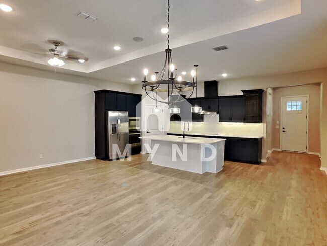 Foto del edificio - 660 Kimber Ln