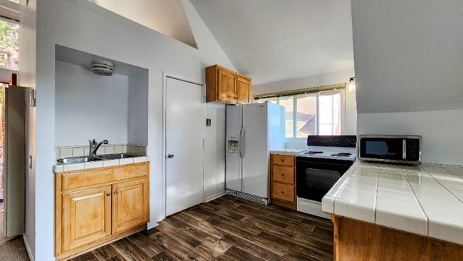 Foto del edificio - 27760 Alpen Dr