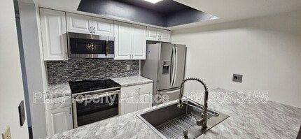 Building Photo - 6051 Windhover Dr