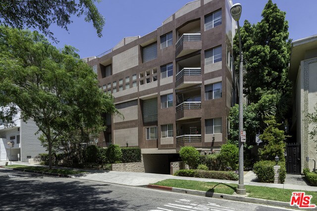 Building Photo - 120 S Crescent Dr