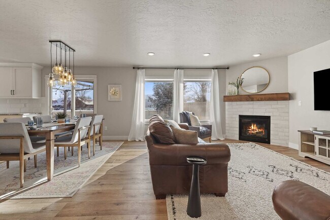 Foto del edificio - 2549 W Tango Creek Dr