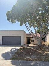 Building Photo - 1342 S Sunset Dr