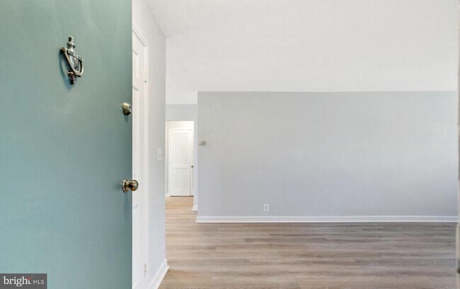 Building Photo - 3008 S Abingdon St