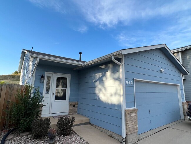 Foto del edificio - Lovely Ranch, Pikes Peak Views from Expans...