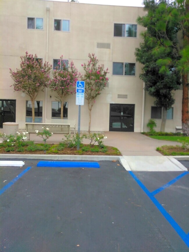 Foto del edificio - 25109 Ebony Ln