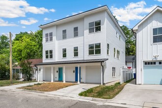 Building Photo - 711 Gerard St