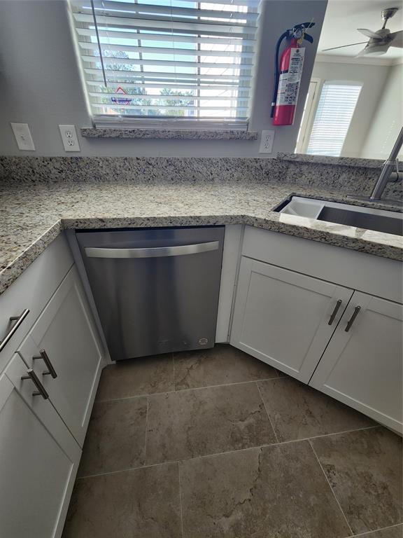 Foto del edificio - 4650 Larkspur St