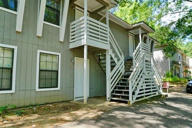 Photo - Charming 2BR Unit in Tallahassee Townhome
