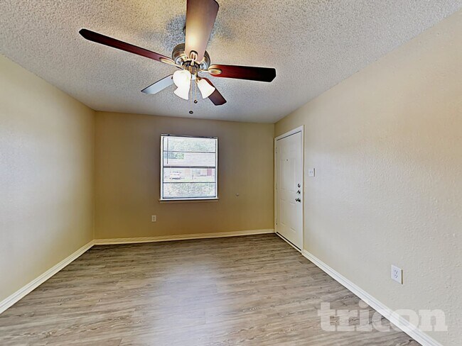 Foto del edificio - 1308 E Timberview Ln