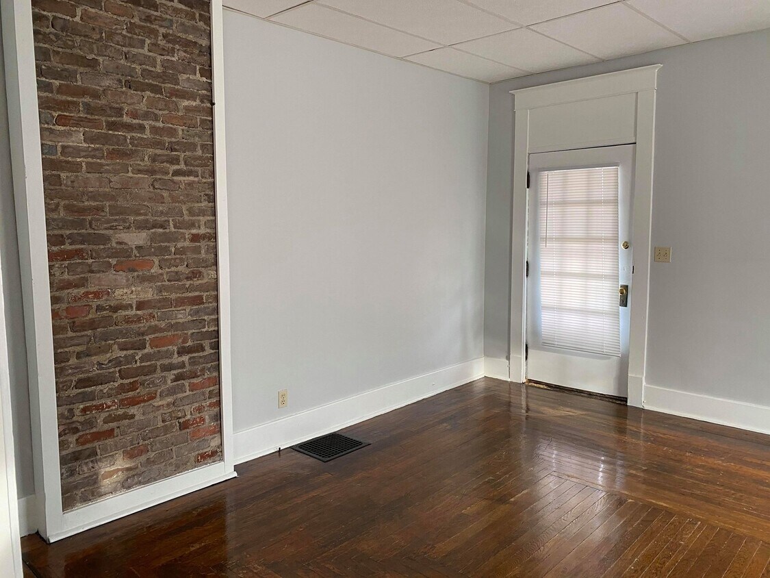 1215 Elizabeth St, Lafayette, IN 47904 Townhome Rentals in Lafayette