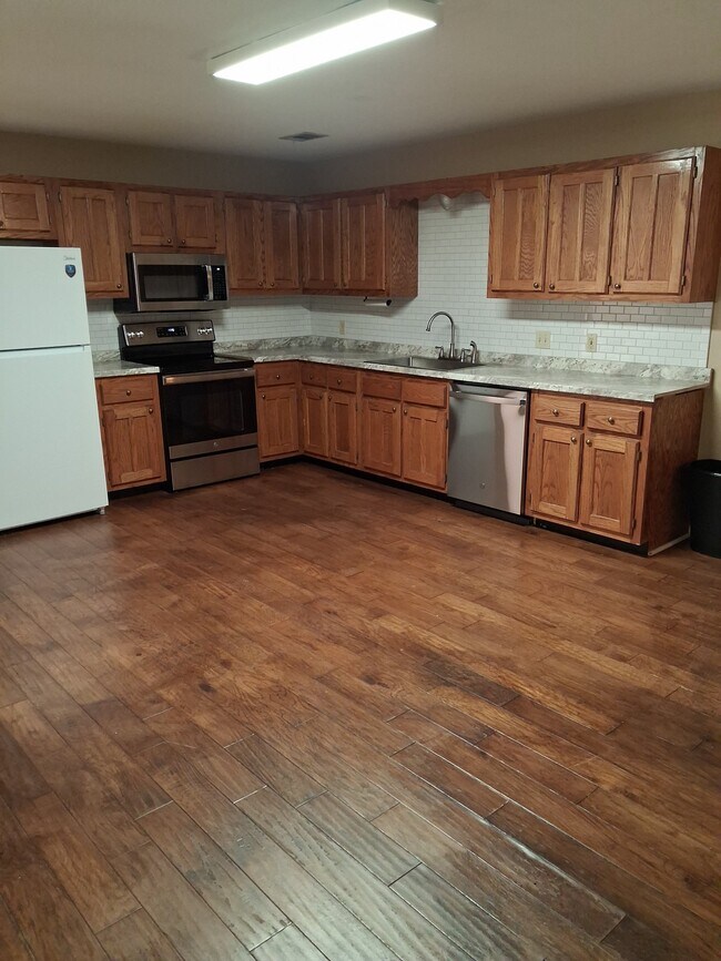 Foto del edificio - 5703 Cedar St