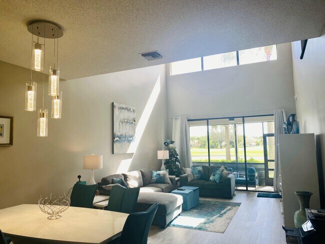 Foto del edificio - 840 Windermere Way