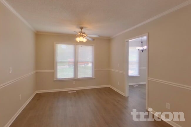 Building Photo - 216 Netherland Dr