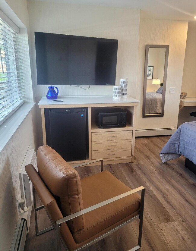 5th On Main Apartments in Hopkins, MN