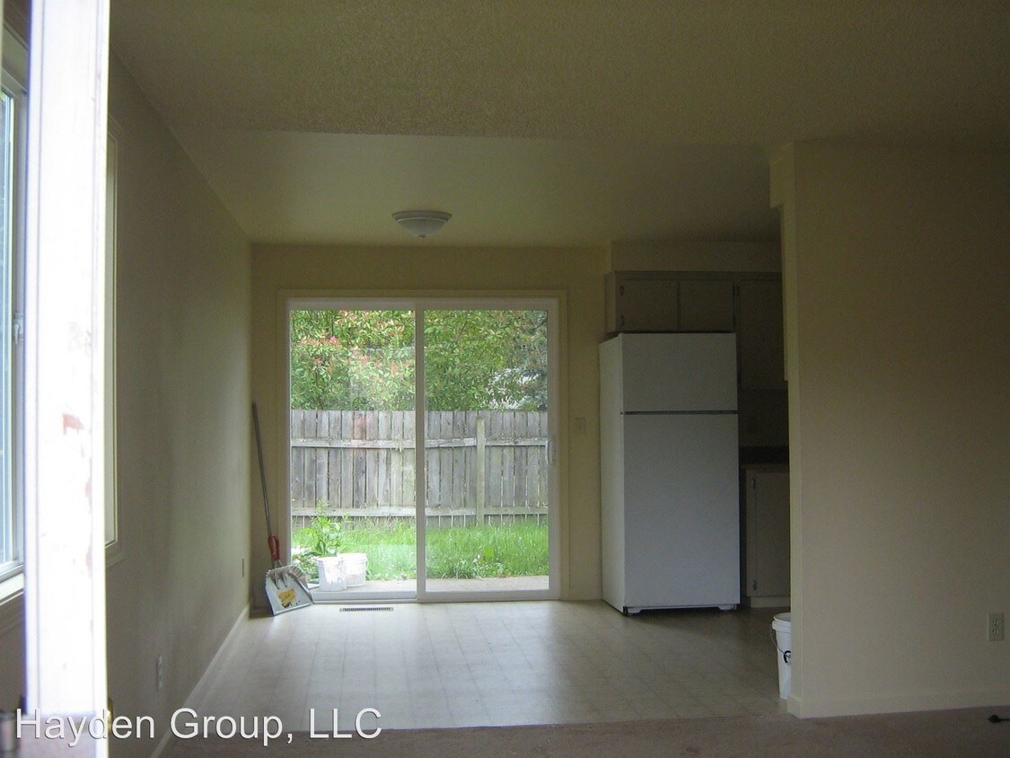 Building Photo - 3106 Brittany Dr