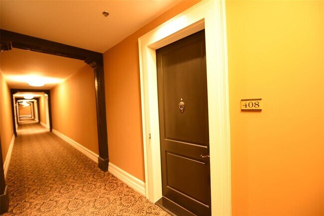 Building Photo - 8616 Turtle Creek Blvd