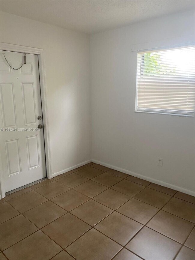 Foto del edificio - 2861 NW 15th Ct