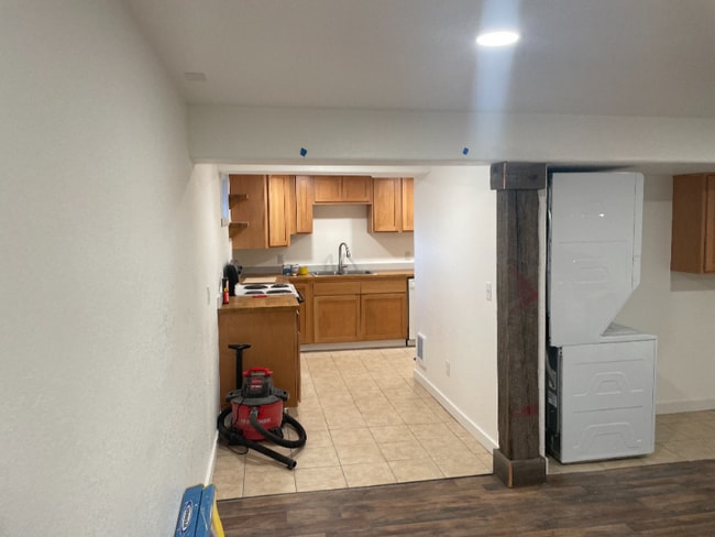 Building Photo - 2145 S 11th St W