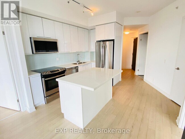 Photo du bâtiment - 10 Park Lawn Rd