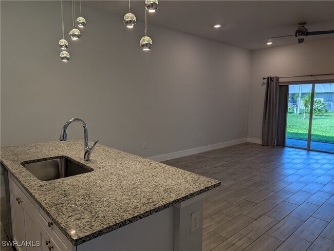 Foto del edificio - 3904 SE 11th Ave