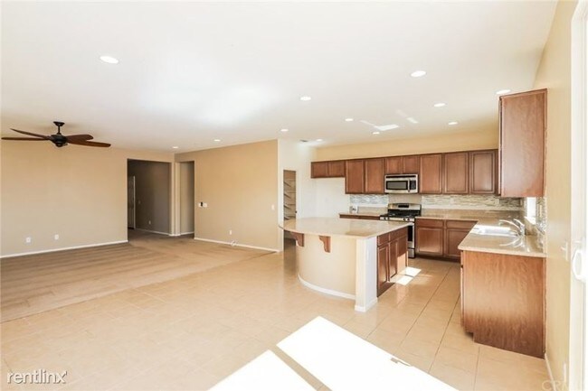 Building Photo - 3 br, 2.5 bath House - 34305 Heather Ridge Rd