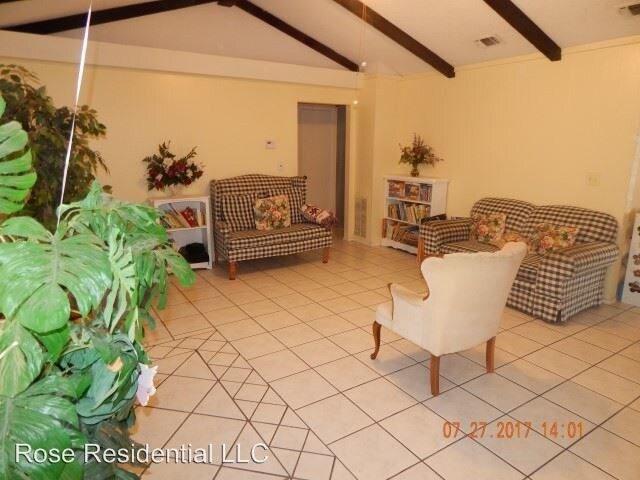 Foto del edificio - 4 br, 2 bath House - 8242 Joe Dimaggio