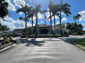 Building Photo - 3555 Laurel Greens Ln N