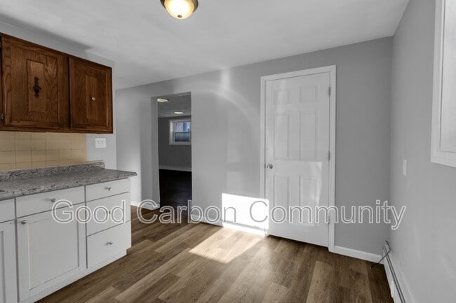 Foto del edificio - 1190 Orchard Park Rd