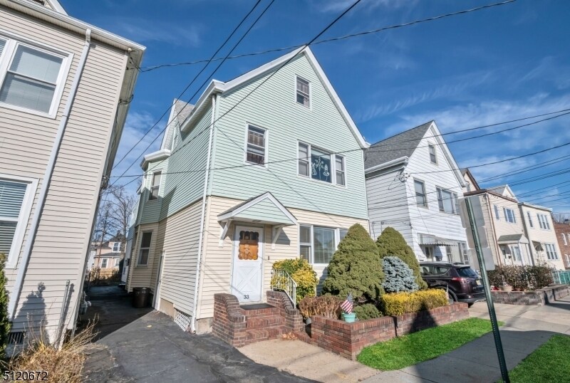33 Pacific Ave, Garfield, NJ 07026 Townhome Rentals in Garfield NJ