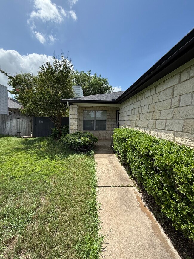 Foto del edificio - 503 Texas Ave
