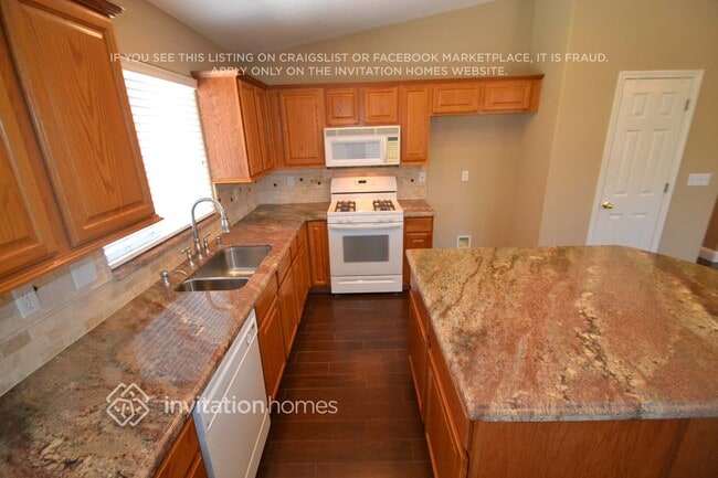 Building Photo - 4270 Mustic Way