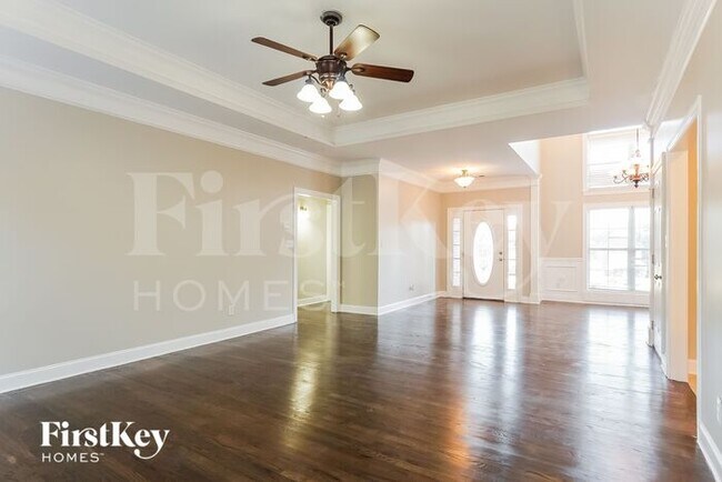 Foto del edificio - 245 Madison Ln