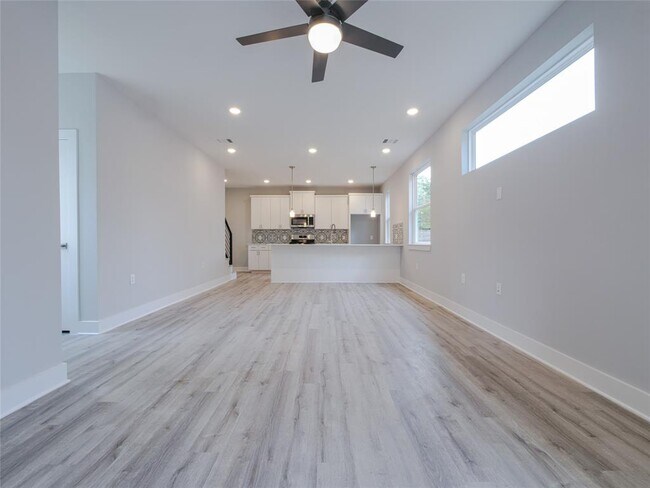 Foto del edificio - 1042 Rosemont St