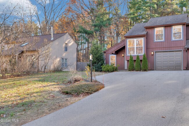 Foto del edificio - 49 Thimbleberry Rd