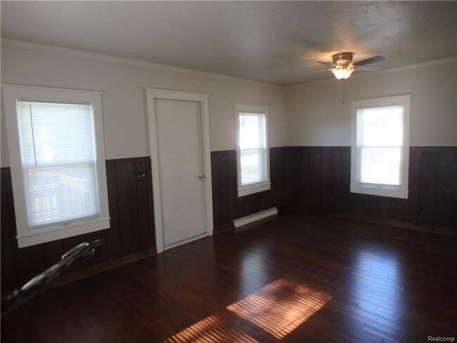 Building Photo - 5250 Drayton Rd