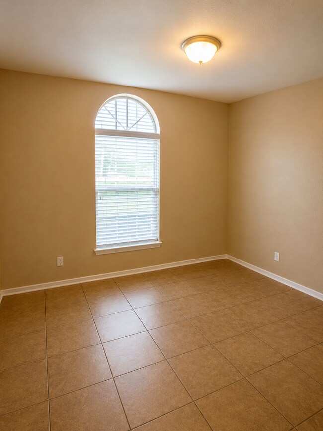 Building Photo - 7703 Wexford Square