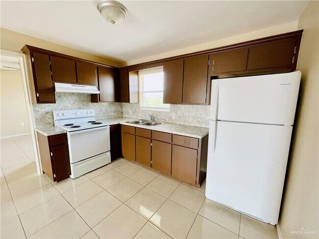 Foto del edificio - 1411 Oak St