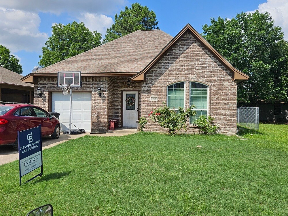 Foto principal - 1205 Carolina St