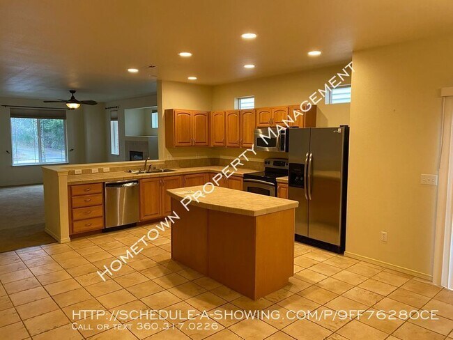 Building Photo - 4144 Edgewater Blvd NE