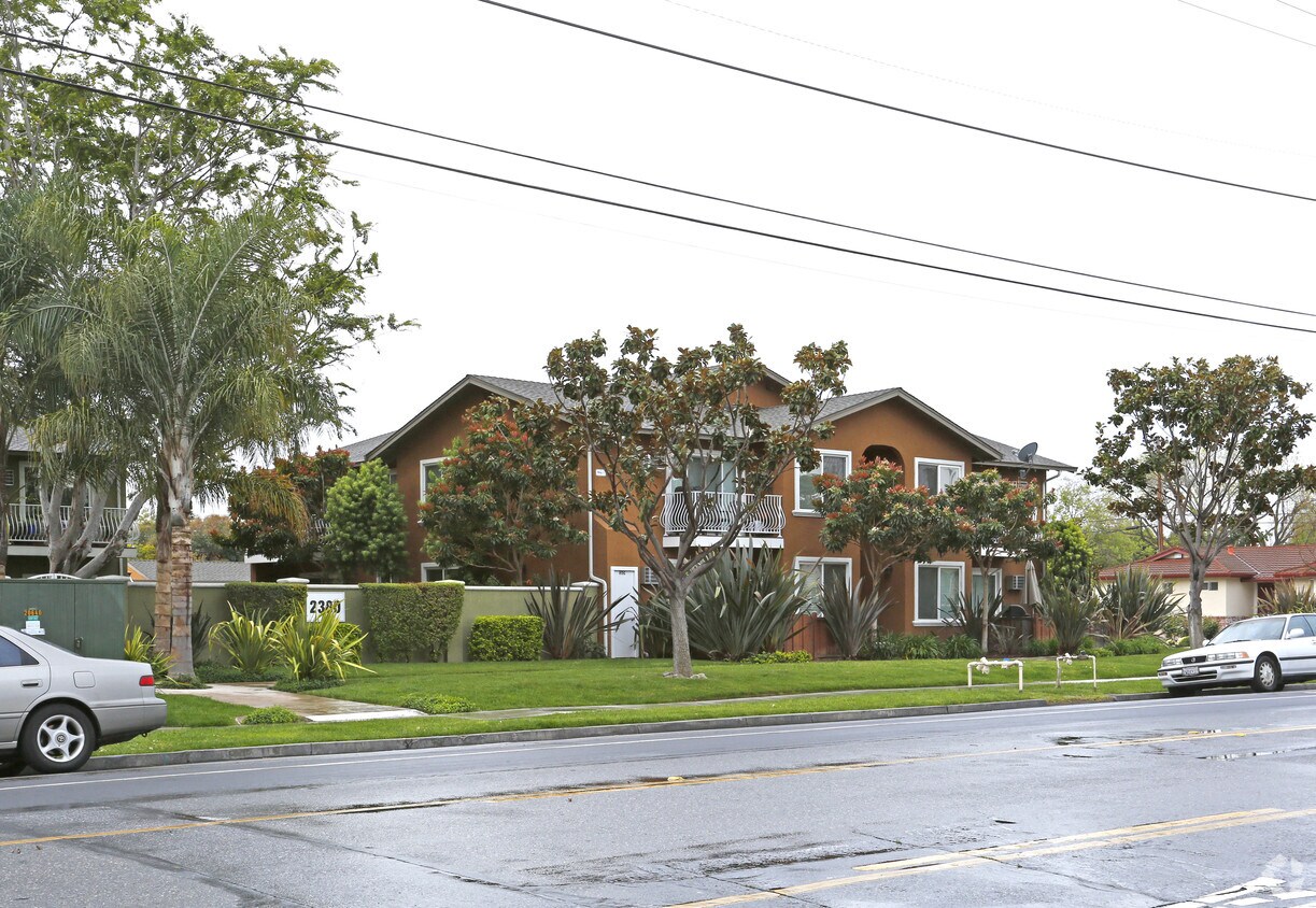 Foto del edificio - Los Olivos Apartments