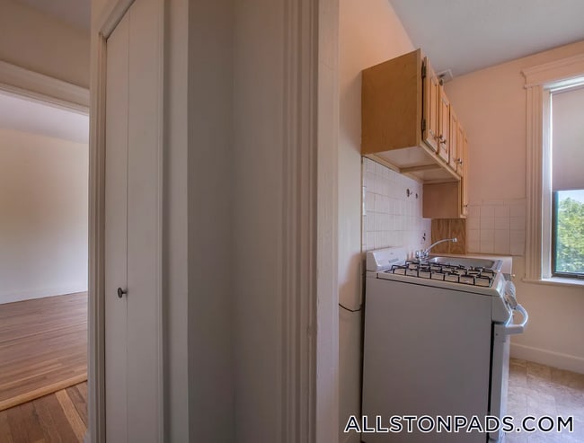 Foto del edificio - 1144 Commonwealth Ave