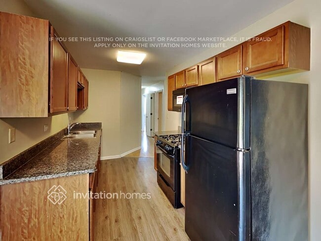 Building Photo - 671 Krenz Ave